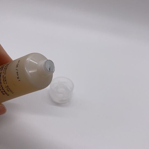 NWT OUAI Detox Shampoo - Picture 4 of 4